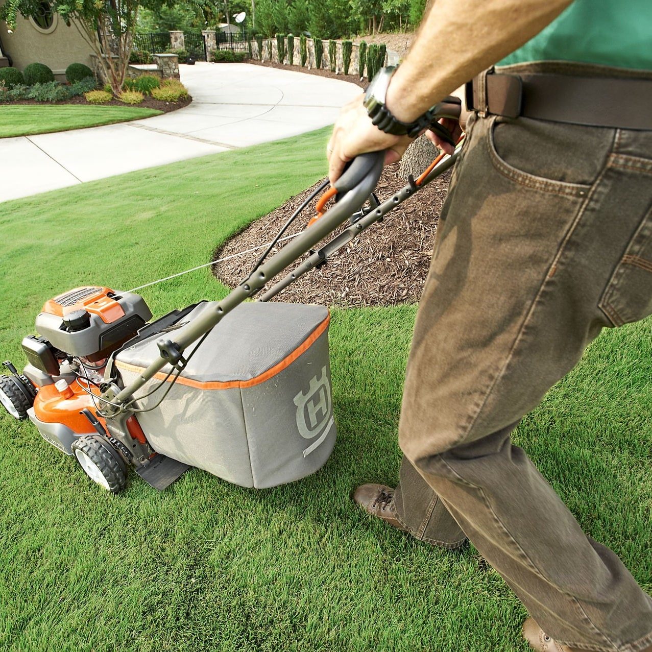 garden-2178234_1920 landscapers insurance